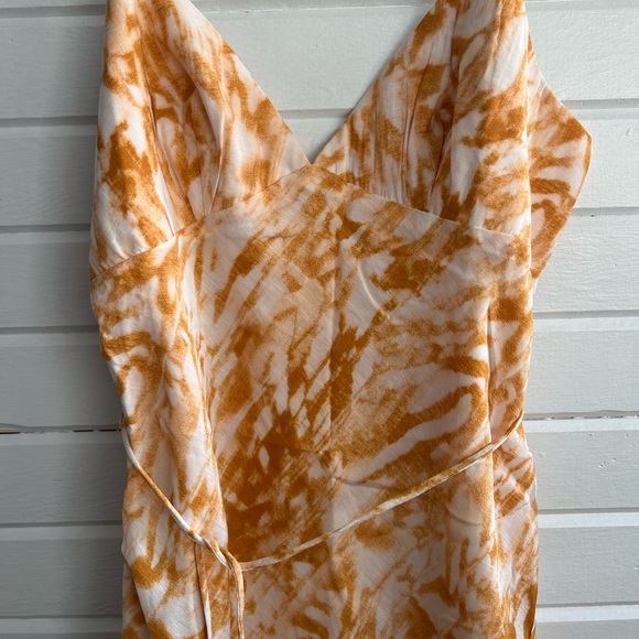 NWT Selfie Leslie Midi Dress - Picture 3 of 6